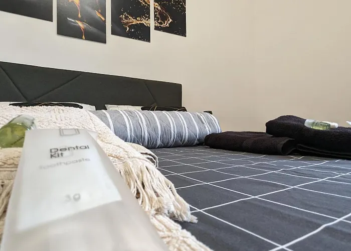 With Free Parking 15 Minutes Walk From Arena * Verona